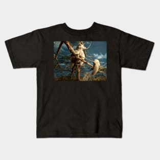 Natural environment diorama - Fox squirrel resting on a branch Kids T-Shirt